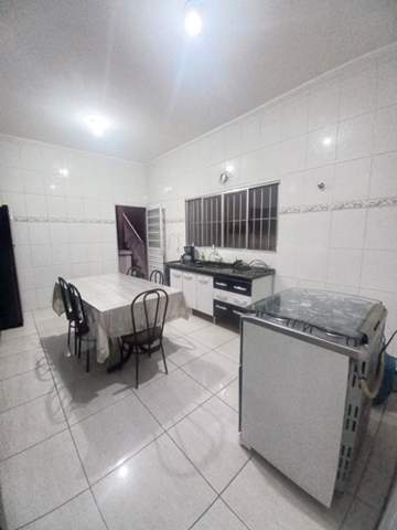 Sobrado à venda em Guarulhos (Pq Continental I), 4 dormitórios, 1 suite, 4 banheiros, 2 vagas, 150 m2 de área útil, código 181-1761 (3/31)