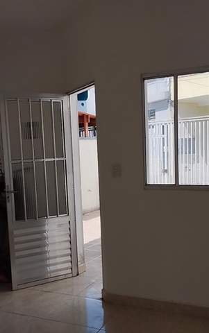 Casa à venda em Guarulhos (Jd Fátima - Bonsucesso), 2 dormitórios, 1 banheiro, 2 vagas, 68 m2 de área útil, código 181-1798 (2/28)