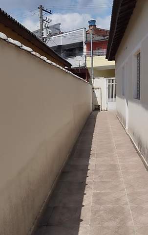 Casa à venda em Guarulhos (Jd Fátima - Bonsucesso), 2 dormitórios, 1 banheiro, 2 vagas, 68 m2 de área útil, código 181-1798 (11/28)