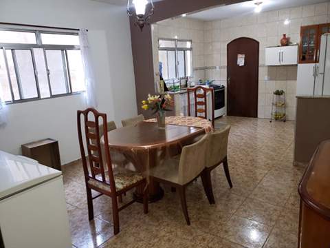 Sobrado à venda em Guarulhos (Pq Continental II), 4 dormitórios, 1 suite, 4 banheiros, 2 vagas, 150 m2 de área útil, código 181-1814 (17/19)