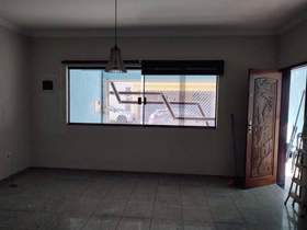 Sobrado para alugar em Guarulhos, 3 dorms, 1 suíte, 4 wcs, 2 vagas, 150 m2 úteis