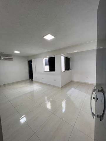 Galpão para alugar em Guarulhos (Cid Jd Cumbica), 3 banheiros, 3 vagas, 120 m2 de área útil, código 181-1864 (8/17)