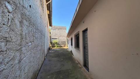 Galpão para alugar em Guarulhos (Bonsucesso), 2 banheiros, 6 vagas, 600 m2 de área útil, código 181-1879 (7/16)