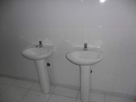 Galpão para alugar em Guarulhos (V Nova Bonsucesso), 5 banheiros, 6 vagas, 750 m2 de área útil, código 181-1884 (7/19)