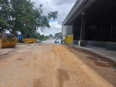 Galpão para alugar em Guarulhos (Bonsucesso), 20 banheiros, 50 vagas, 18.000 m2 de área útil, código 181-2038 (40/40)