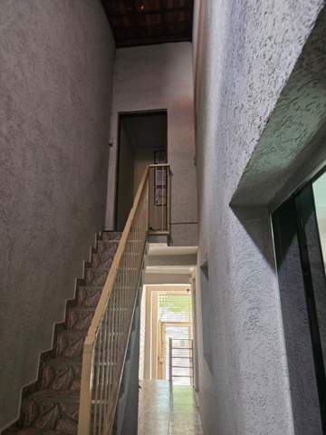 Sobrado à venda em Guarulhos (Res Pq Cumbica - Bonsucesso), 3 dormitórios, 3 suites, 4 banheiros, 2 vagas, 100 m2 de área útil, código 181-2042 (4/17)