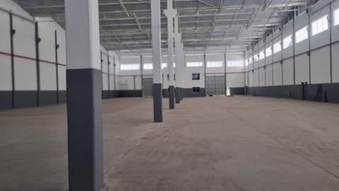 Galpão para alugar em Guarulhos (Cid Ind Sat de São Paulo - Cumbica), 6 banheiros, 15 vagas, 2.200 m2 de área útil, código 181-2060 (2/17)