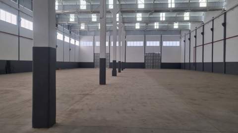 Galpão para alugar em Guarulhos (Cid Ind Sat de São Paulo - Cumbica), 6 banheiros, 15 vagas, 2.200 m2 de área útil, código 181-2060 (7/17)