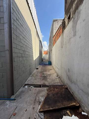Galpão para alugar em Guarulhos (Cid Pq São Luiz - Pres Dutra), 4 banheiros, 4 vagas, 700 m2 de área útil, código 181-2061 (2/8)