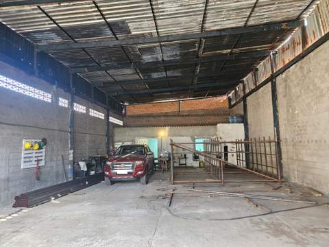 Galpão para alugar em Guarulhos (Jd Álamo - Bonsucesso), 2 banheiros, 2 vagas, 300 m2 de área útil, código 181-2065 (12/17)