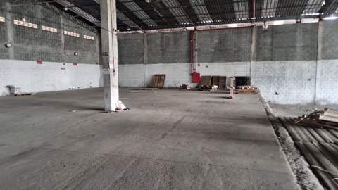 Galpão para alugar em Guarulhos (Cid Ind Sat de São Paulo - Cumbica), 6 banheiros, 8 vagas, 1.350 m2 de área útil, código 181-2066 (11/14)