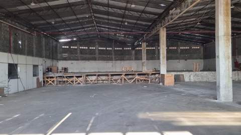 Galpão para alugar em Guarulhos (Cid Ind Sat de São Paulo - Cumbica), 6 banheiros, 8 vagas, 1.350 m2 de área útil, código 181-2066 (13/14)