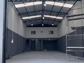 Galpão para alugar em Guarulhos, 260 m2 úteis