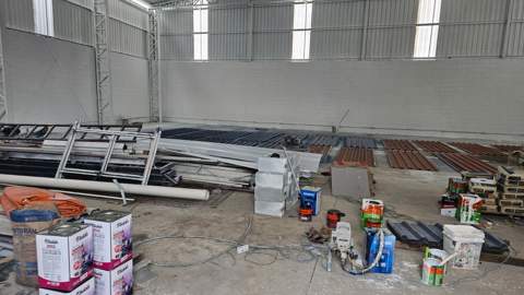 Galpão para alugar em Guarulhos (V Nova Bonsucesso), 6 banheiros, 8 vagas, 260 m2 de área útil, código 181-2070 (1/23)