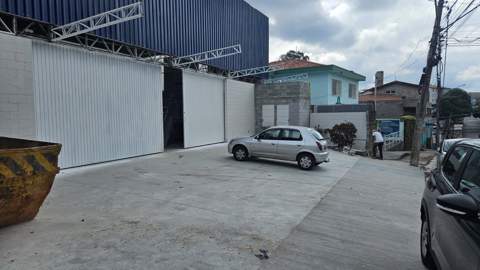Galpão para alugar em Guarulhos (V Nova Bonsucesso), 6 banheiros, 8 vagas, 260 m2 de área útil, código 181-2070 (3/23)