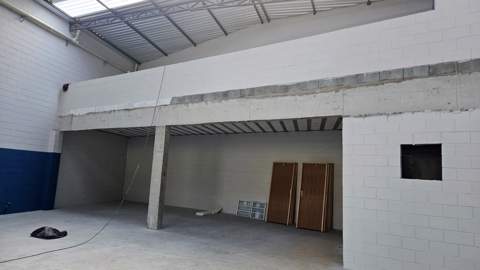 Galpão para alugar em Guarulhos (Jd Pte Alta I - Bonsucesso), 6 banheiros, 12 vagas, 400 m2 de área útil, código 181-2074 (12/37)
