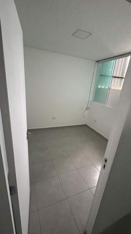 Galpão para alugar em Guarulhos (Cid Aracília), 2 banheiros, 2 vagas, 280 m2 de área útil, código 181-2076 (4/6)