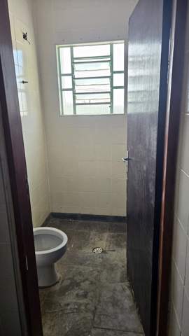 Galpão para alugar em Guarulhos (V Nova Bonsucesso), 6 banheiros, 20 vagas, 500 m2 de área útil, código 181-2079 (29/29)