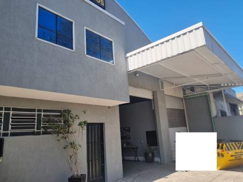Galpão para alugar em Guarulhos (V Nova Cumbica), 4 banheiros, 2 vagas, 750 m2 de área útil, código 181-2106 (2/17)