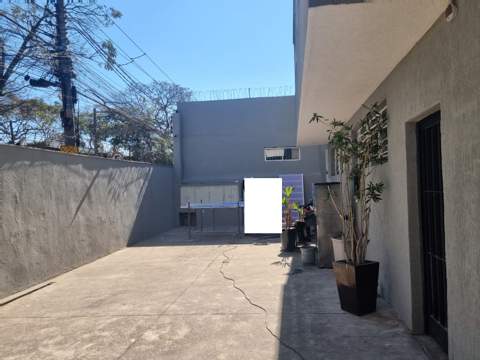 Galpão para alugar em Guarulhos (V Nova Cumbica), 4 banheiros, 2 vagas, 750 m2 de área útil, código 181-2106 (16/17)