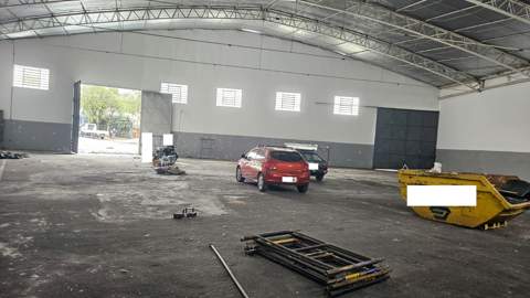 Galpão para alugar em Guarulhos (Cid Ind Sat de São Paulo - Cumbica), 4 banheiros, 6 vagas, 780 m2 de área útil, código 181-2123 (5/17)