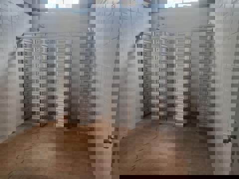 Galpão para alugar em Guarulhos (Cid Ind Sat de São Paulo - Cumbica), 4 banheiros, 4 vagas, 930 m2 de área útil, código 181-2138 (16/21)