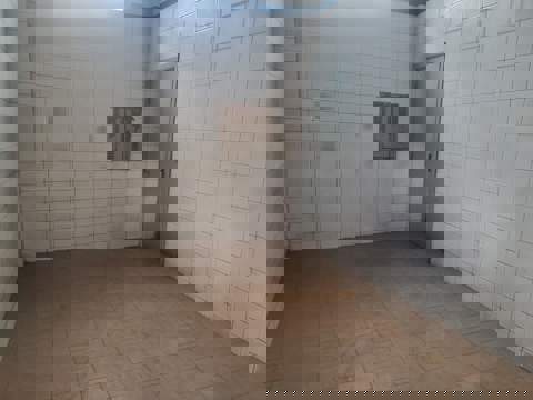 Galpão para alugar em Guarulhos (Cid Ind Sat de São Paulo - Cumbica), 4 banheiros, 4 vagas, 930 m2 de área útil, código 181-2138 (20/21)