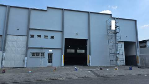 Galpão para alugar em Guarulhos (Cid Ind Sat de São Paulo - Cumbica), 6 banheiros, 6 vagas, 750 m2 de área útil, código 181-2142 (19/21)