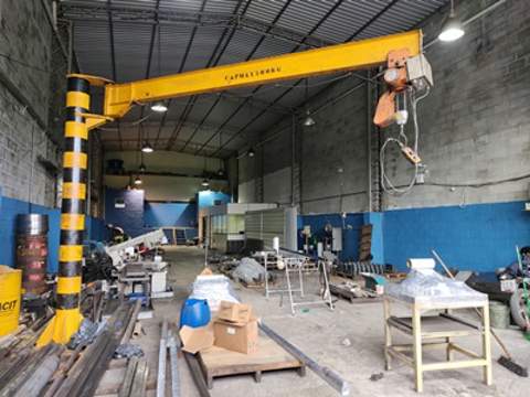 Galpão para alugar em Guarulhos (V Nova Bonsucesso), 2 banheiros, 2 vagas, 350 m2 de área útil, código 181-2147 (7/22)