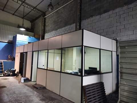 Galpão para alugar em Guarulhos (V Nova Bonsucesso), 2 banheiros, 2 vagas, 350 m2 de área útil, código 181-2147 (10/22)