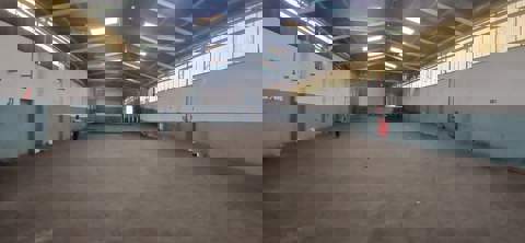 Galpão para alugar em Guarulhos (Cid Ind Sat de São Paulo - Cumbica), 5 banheiros, 6 vagas, 1.700 m2 de área útil, código 181-2152 (8/11)