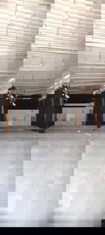 Galpão em Guarulhos (V Nova Bonsucesso), 2 banheiros, 2 vagas, 250 m2 de área útil, código 181-2157 (15/16)