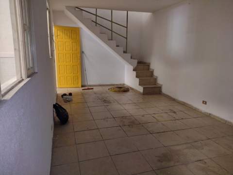 Galpão para alugar em Guarulhos (Jd Pres Dutra), 2 banheiros, 2 vagas, 250 m2 de área útil, código 181-2162 (8/8)