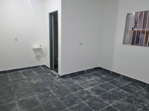 Galpão para alugar em Guarulhos (Cid Ind Sat de São Paulo - Cumbica), 4 banheiros, 2 vagas, 484 m2 de área útil, código 181-2164 (10/15)