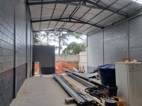 Galpão para alugar em Guarulhos (V Nova Bonsucesso), 3 banheiros, 2 vagas, 280 m2 de área útil, código 181-2168 (12/20)