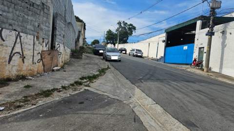 Galpão para alugar em Guarulhos (V Nova Bonsucesso), 3 banheiros, 2 vagas, 280 m2 de área útil, código 181-2168 (13/20)