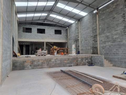 Galpão para alugar em Guarulhos (V Nova Bonsucesso), 3 banheiros, 2 vagas, 280 m2 de área útil, código 181-2168 (19/20)