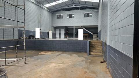 Galpão para alugar em Guarulhos (V Nova Bonsucesso), 3 banheiros, 2 vagas, 280 m2 de área útil, código 181-2168 (22/27)