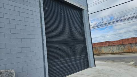 Galpão para alugar em Guarulhos (V Nova Bonsucesso), 4 banheiros, 4 vagas, 280 m2 de área útil, código 181-2179 (24/25)