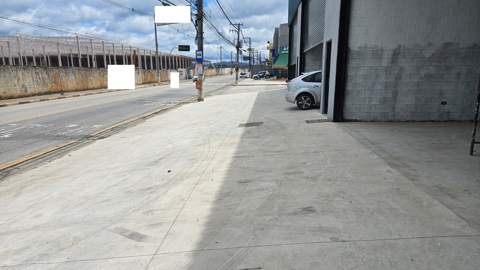 Galpão para alugar em Guarulhos (V Nova Bonsucesso), 4 banheiros, 4 vagas, 280 m2 de área útil, código 181-2180 (10/26)