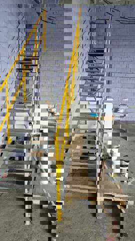 Galpão para alugar em Arujá (Jd Via Ditra), 2 banheiros, 6 vagas, 300 m2 de área útil, código 181-2181 (6/15)