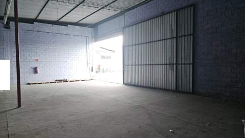 Galpão para alugar em Arujá (Jd Via Ditra), 2 banheiros, 6 vagas, 300 m2 de área útil, código 181-2181 (9/15)