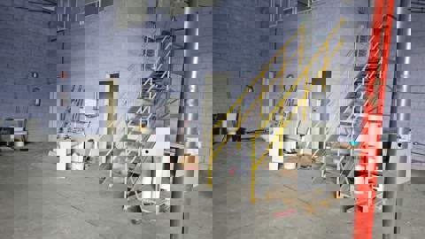 Galpão para alugar em Arujá (Jd Via Ditra), 2 banheiros, 6 vagas, 300 m2 de área útil, código 181-2181 (10/15)