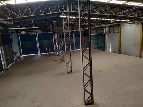 Galpão para alugar em Guarulhos (Cid Ind Sat de São Paulo - Cumbica), 5 banheiros, 15 vagas, 1.300 m2 de área útil, código 181-2184 (5/37)