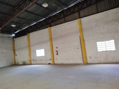 Galpão para alugar em Guarulhos (Cid Ind Sat de São Paulo - Cumbica), 5 banheiros, 15 vagas, 1.300 m2 de área útil, código 181-2184 (22/37)