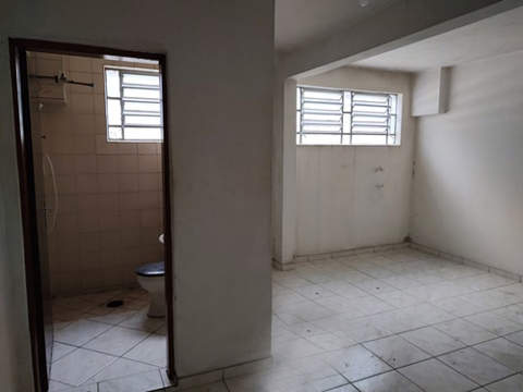 Galpão para alugar em Guarulhos (Cid Ind Sat de São Paulo - Cumbica), 5 banheiros, 15 vagas, 1.300 m2 de área útil, código 181-2184 (31/37)