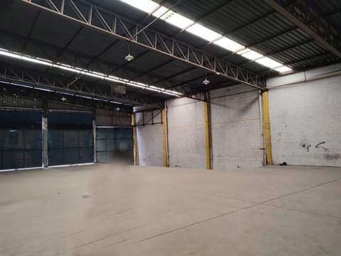 Galpão para alugar em Guarulhos (Cid Ind Sat de São Paulo - Cumbica), 5 banheiros, 15 vagas, 1.300 m2 de área útil, código 181-2185 (4/37)