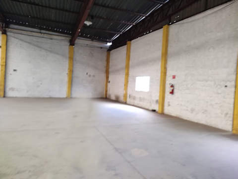 Galpão para alugar em Guarulhos (Cid Ind Sat de São Paulo - Cumbica), 5 banheiros, 15 vagas, 1.300 m2 de área útil, código 181-2185 (23/37)