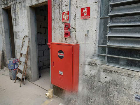 Galpão para alugar em Guarulhos (Cid Ind Sat de São Paulo - Cumbica), 5 banheiros, 15 vagas, 1.300 m2 de área útil, código 181-2185 (33/37)