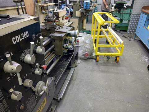 Galpão em Guarulhos (Cumbica), 2 banheiros, 2 vagas, 300 m2 de área útil, código 181-2186 (12/29)